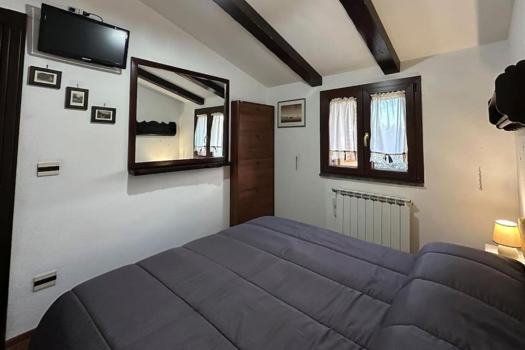 Free Parking La Bianca Neve Cottage Castel di Sangro Kültér fotó